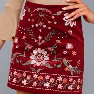 Blu Pepper Women's Size Small Burgundy Embroidered Floral Corduroy Mini Skirt.